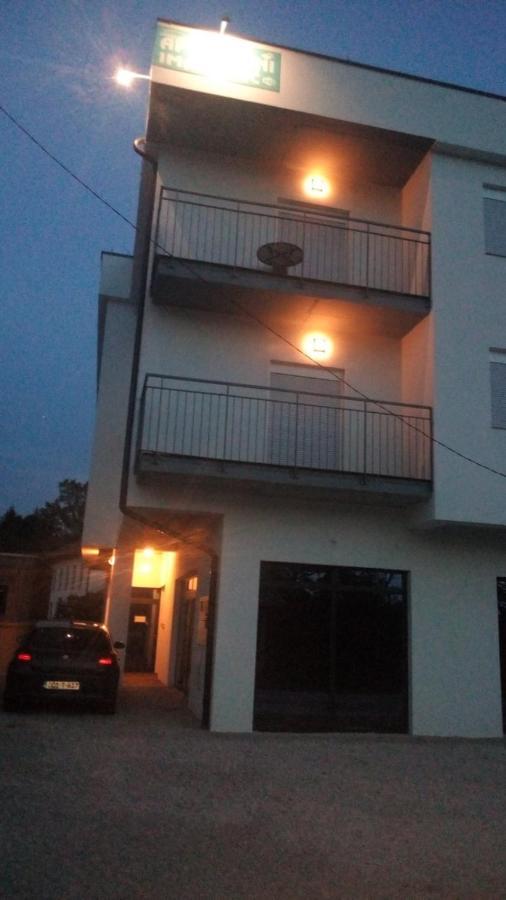 Apartmani Imamovic Dubrave Gornje Экстерьер фото